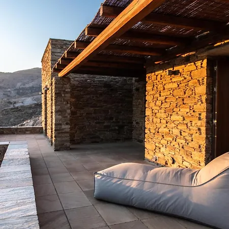 Villa Dolce Tinos - - Stone & Sunset Views Kardhianí