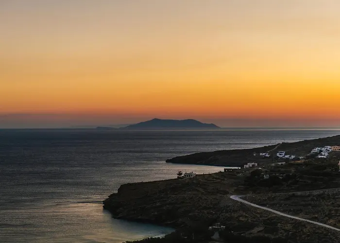 Dolce Tinos - - Stone & Sunset Views Kardhianí